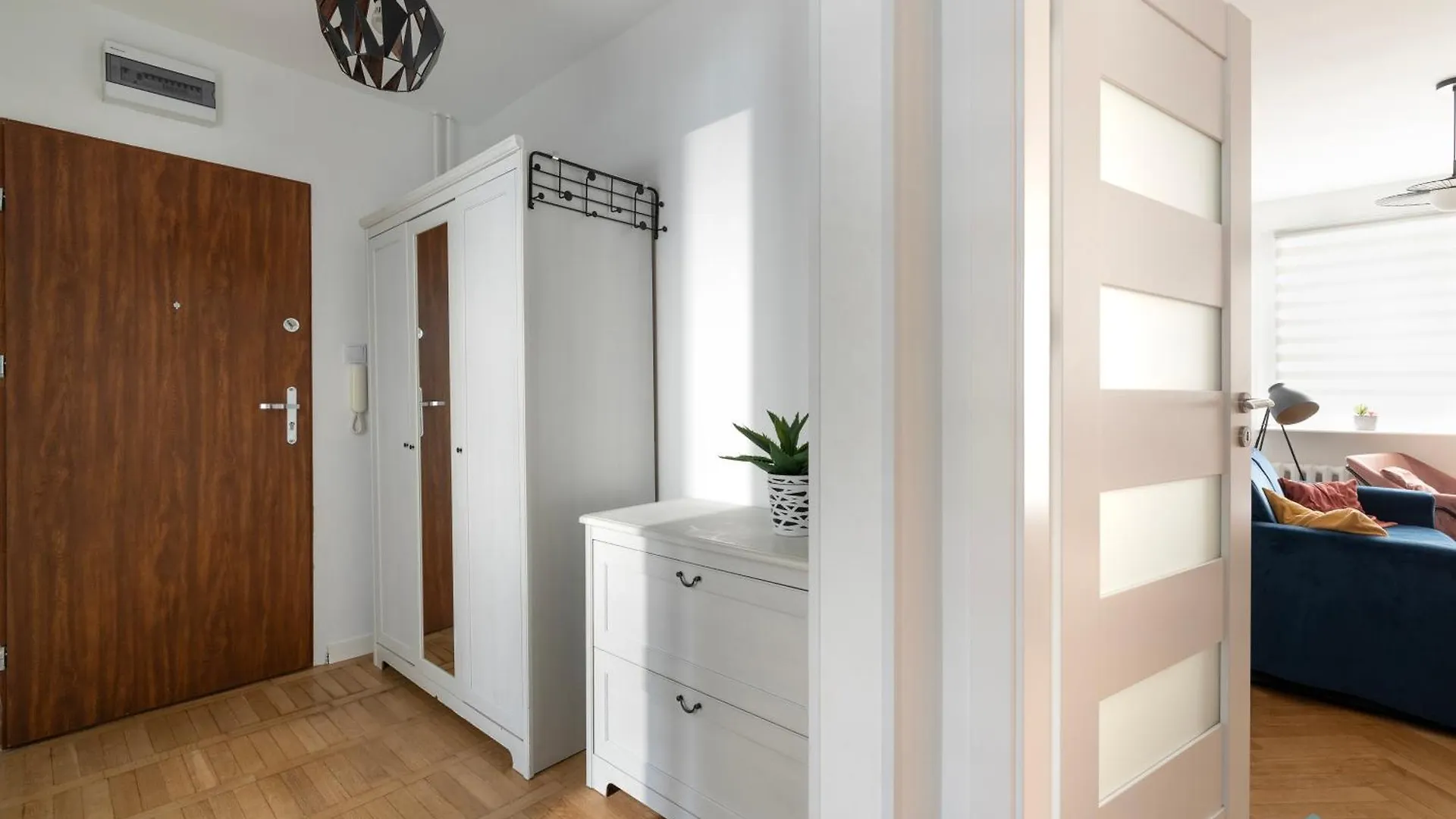 Elegant 3City Apartment In Gdansk With Parking By Noclegi Renters 0*,  Poland