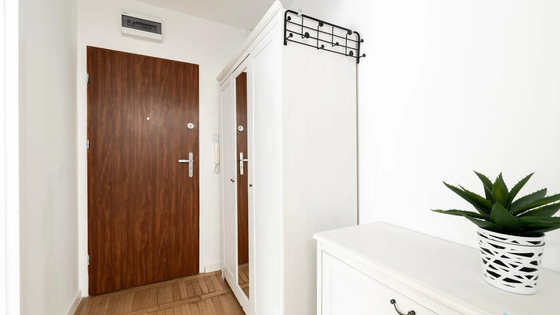 Elegant 3City Apartment In Gdansk With Parking By Noclegi Renters Poland